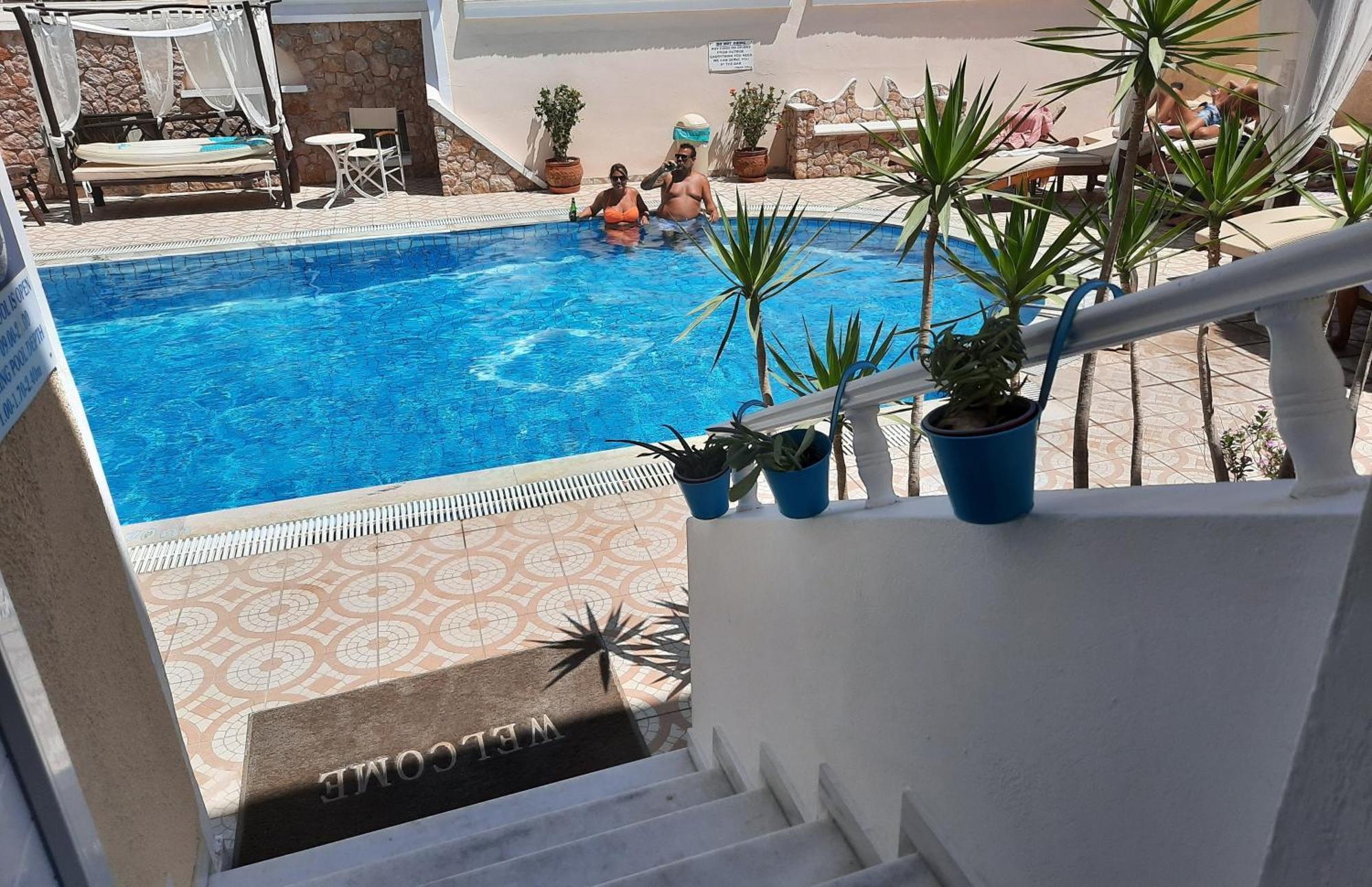 Hotel Zeus Kamari  Luaran gambar