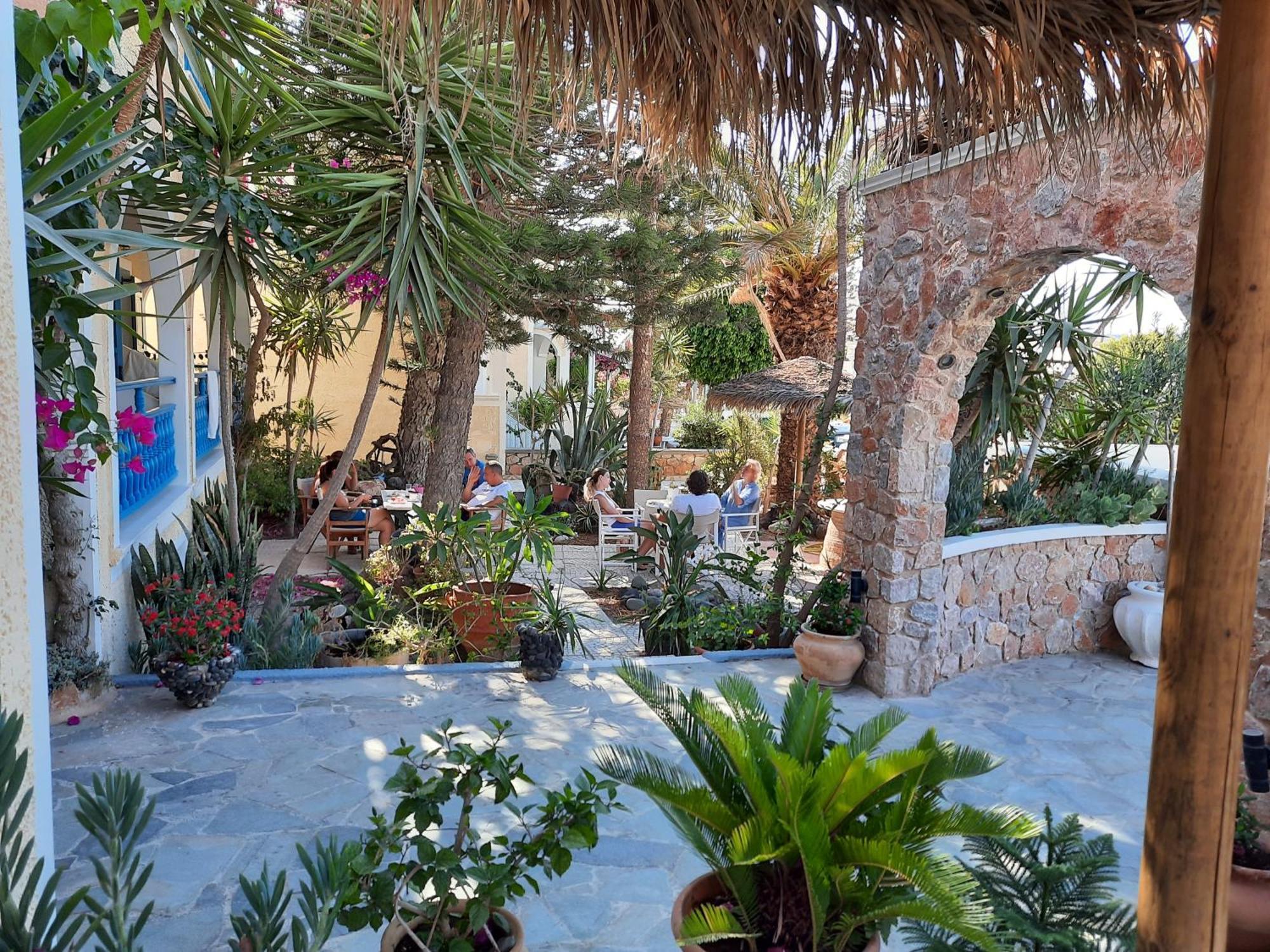 Hotel Zeus Kamari  Luaran gambar