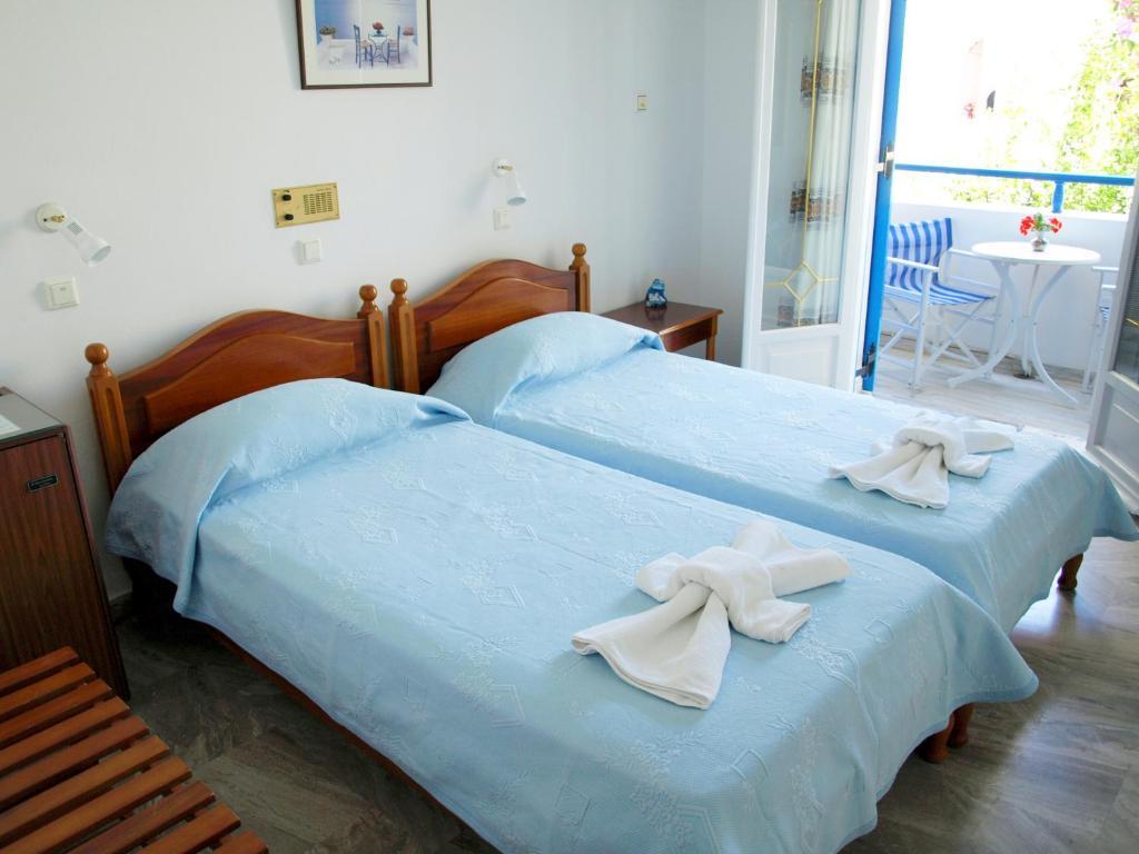 Hotel Zeus Kamari  Bilik gambar