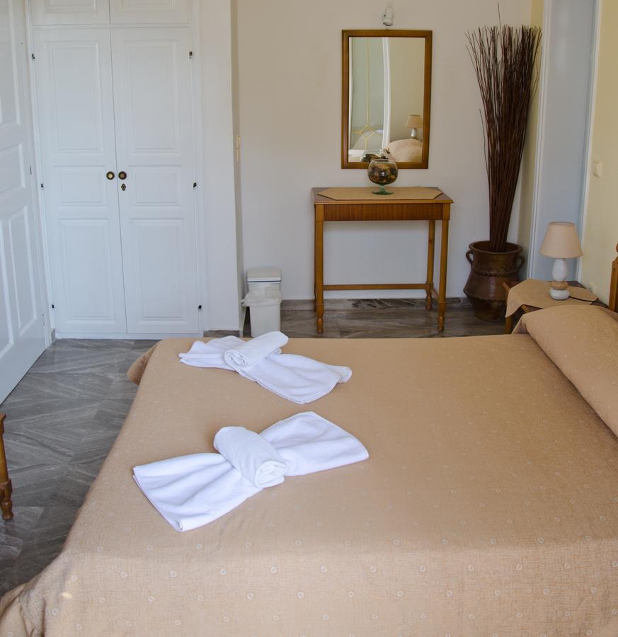 Hotel Zeus Kamari  Luaran gambar